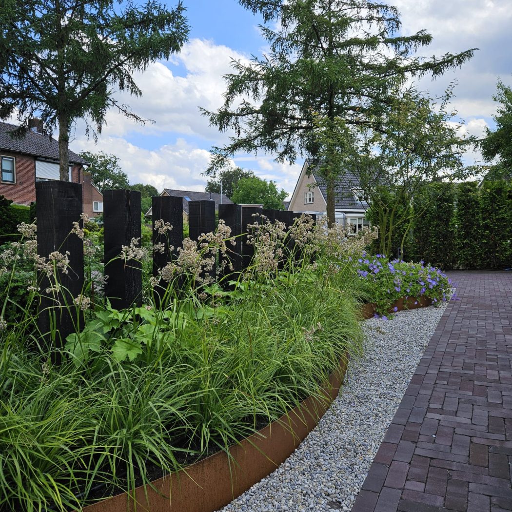Voor- en achtertuin – Putten