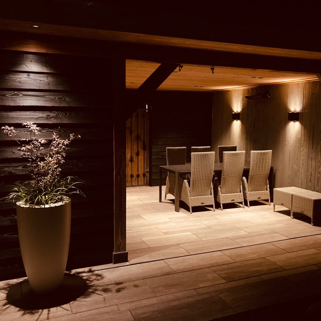 Straatwerk, veranda en tuinschuur – Putten